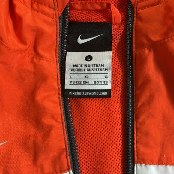 Nike Jacket - Picture 3 of 6